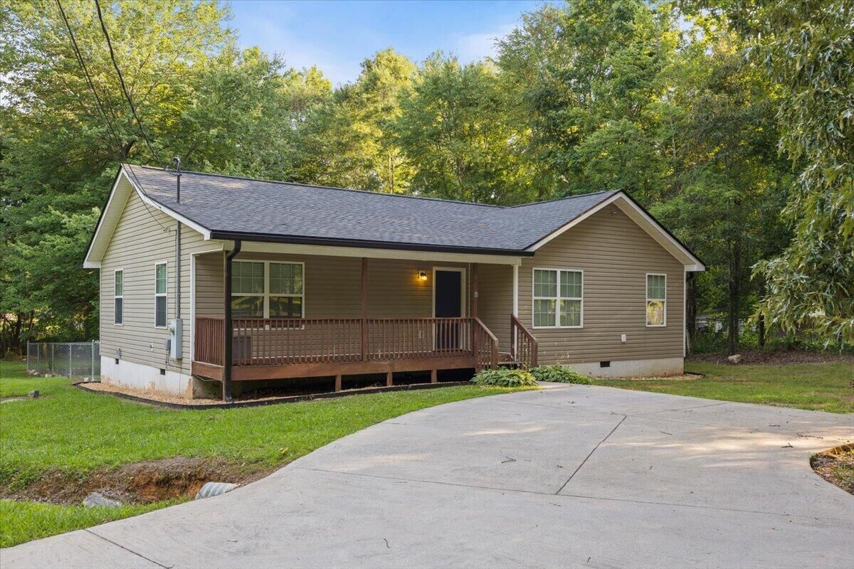Property Photo: 975 Sagamore Drive GA 30755
