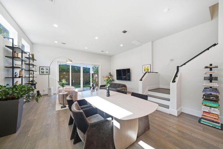 Property Photo: 1529 Laird Street TX 77008