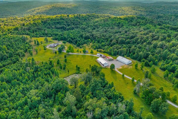 Property Photo:  20715 20715 Dawson Springs Rd  KY 42408 