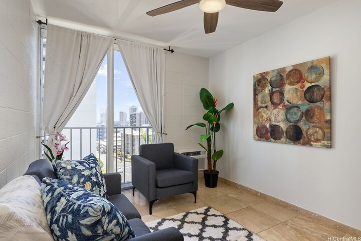 Property Photo: 901 Prospect Street 205 HI 96822