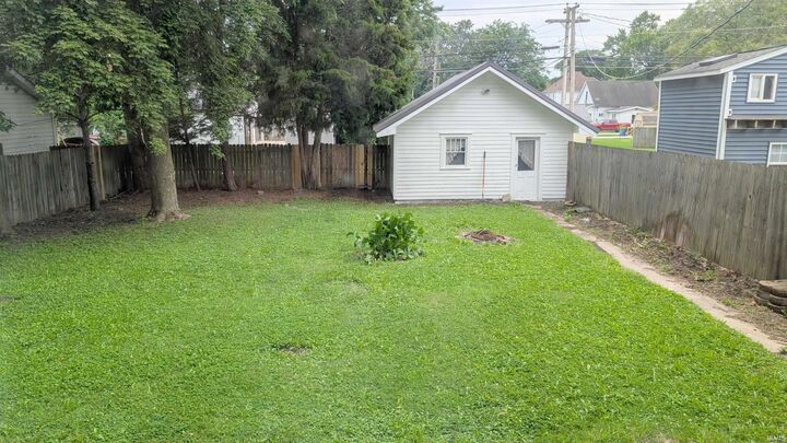 Property Photo:  316 W Wiley Avenue  IN 46714 