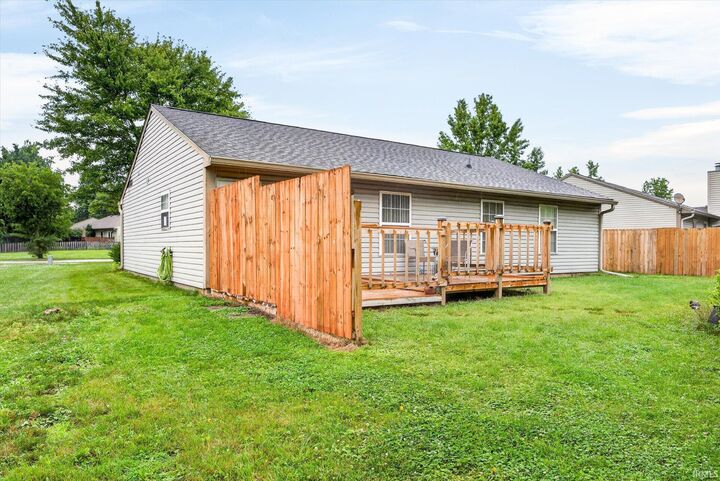 Property Photo:  5811 W Waterstone Trace  IN 47403 