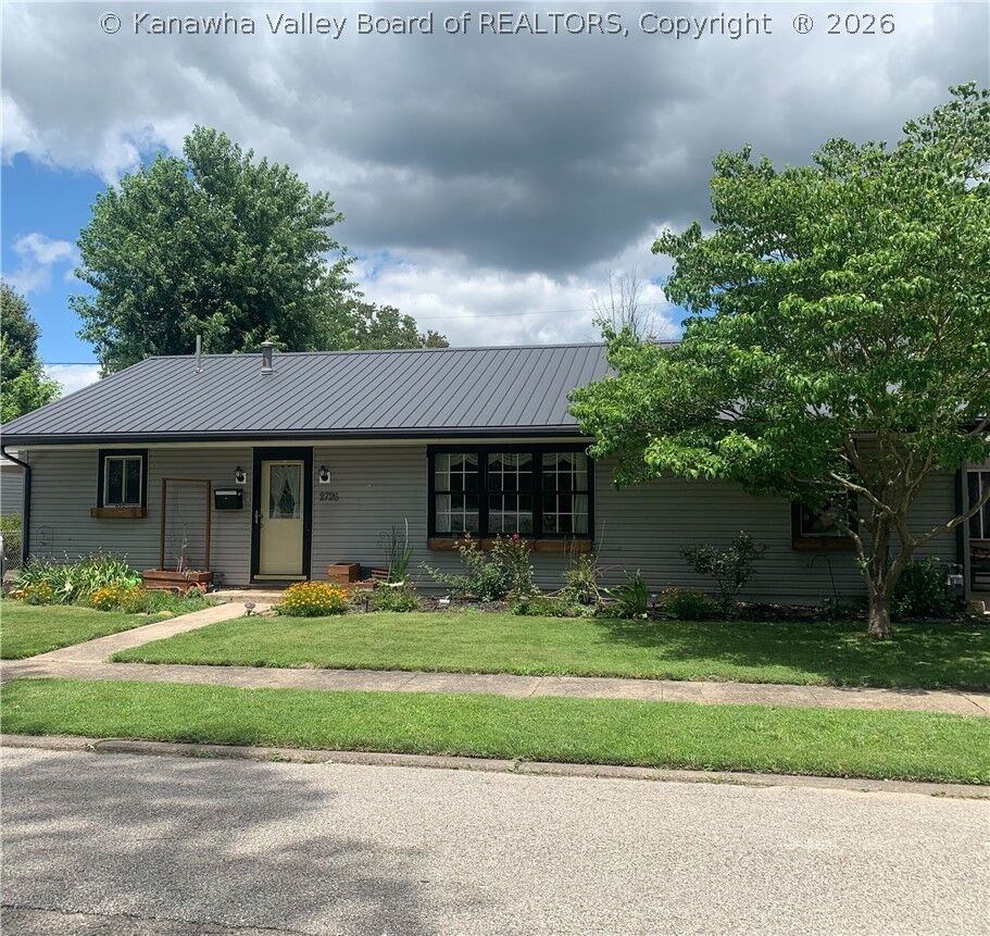 Property Photo:  2726 Morrell Avenue  WV 25177 