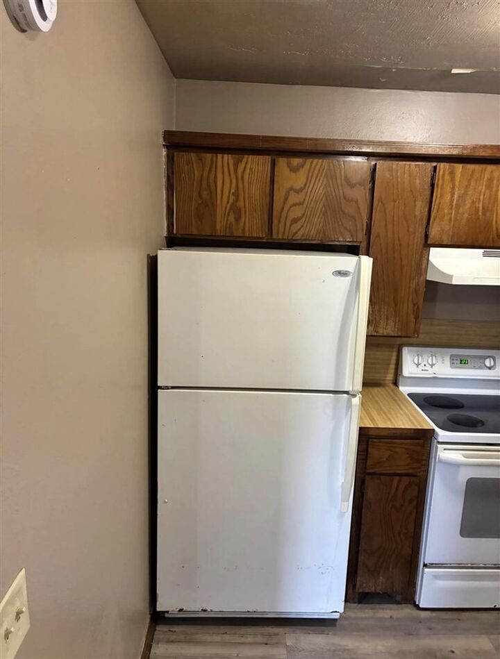 Property Photo: 1401 SW E Ave OK 73501