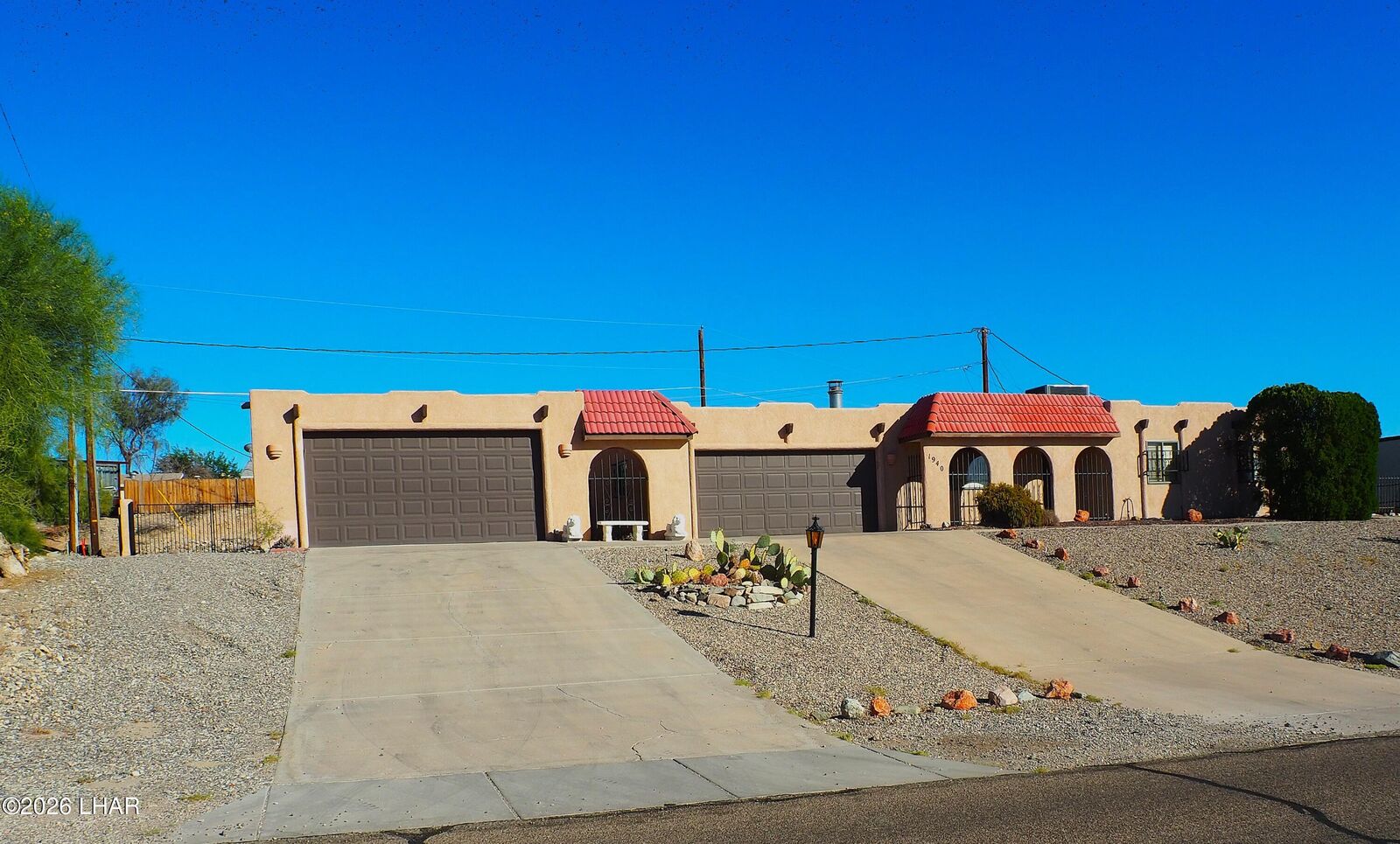 Property Photo:  1940 Papago Dr  AZ 86403 