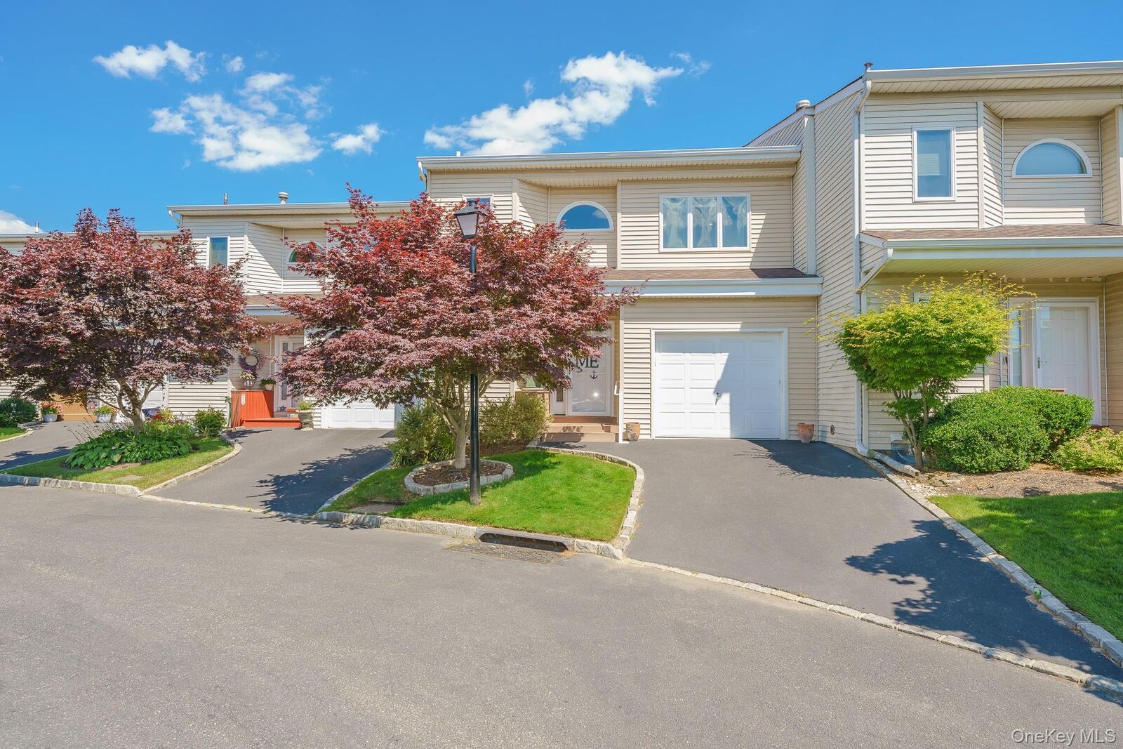 Property Photo:  140 Atlantic Avenue 405  NY 11572 