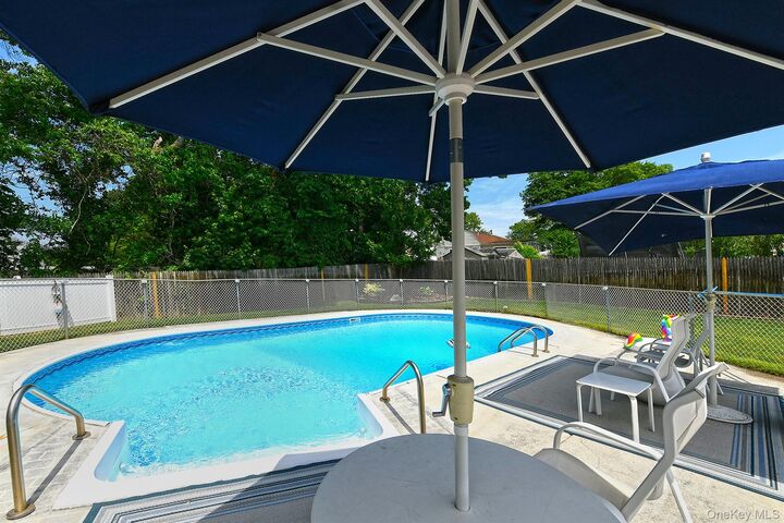 Property Photo:  5 Meyer Lane  NY 11763 