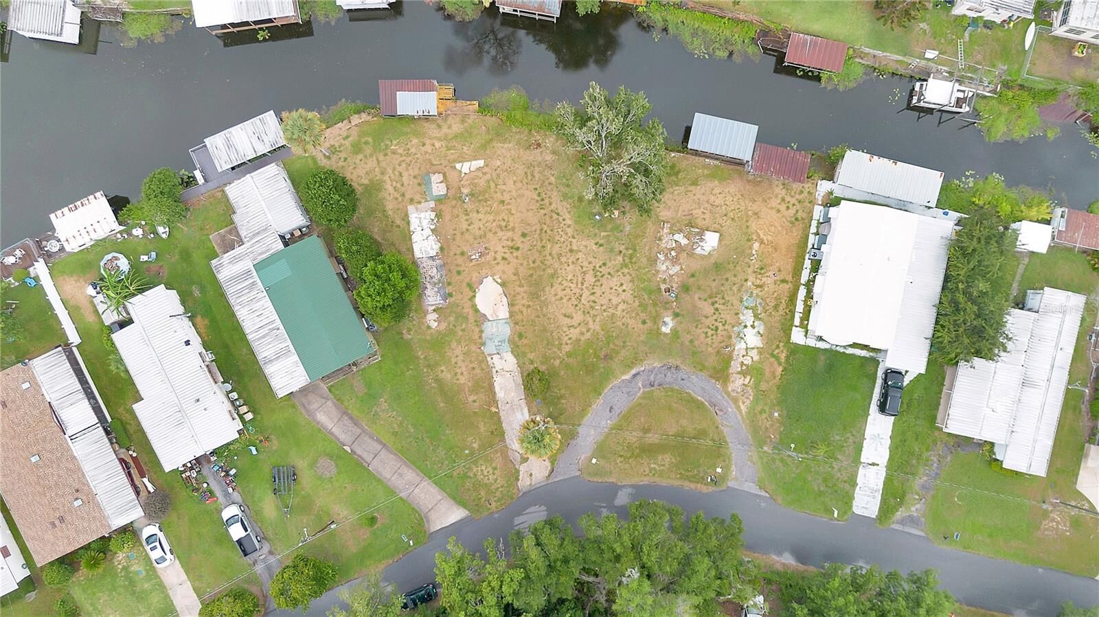 Property Photo: 13450 Palm Drive FL 34705