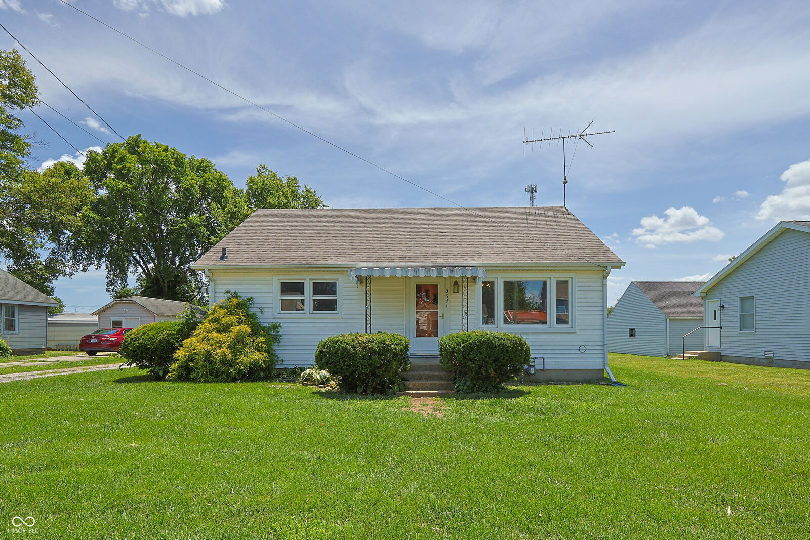 Property Photo: 2341 Indiana Avenue IN 47201