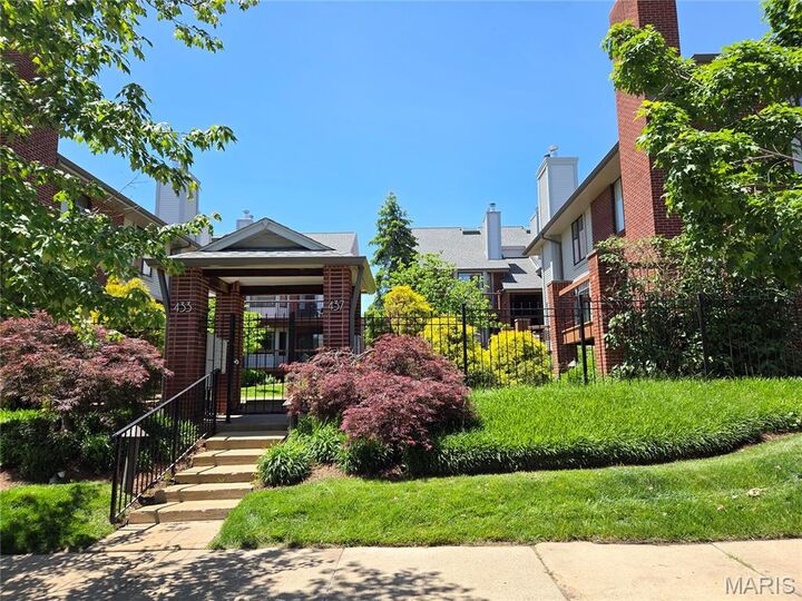 Property Photo:  433 Clara Avenue 12  MO 63112 