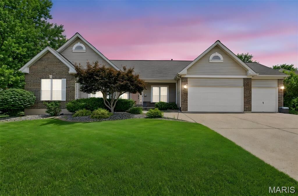 Property Photo:  7706 Ardmore Drive  MO 63368 