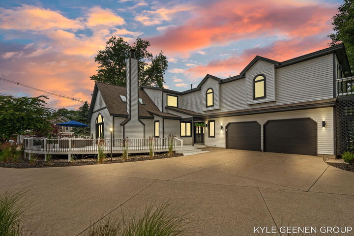 Property Photo:  1729 Waukazoo Drive  MI 49424 