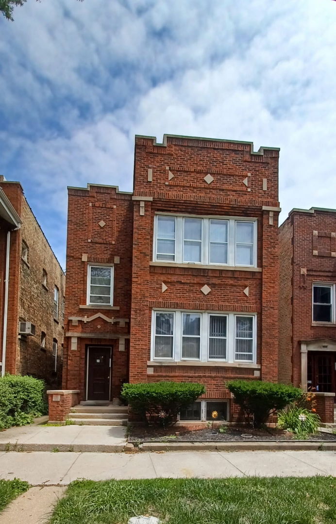 Property Photo:  7419 S Rhodes Avenue  IL 60619 