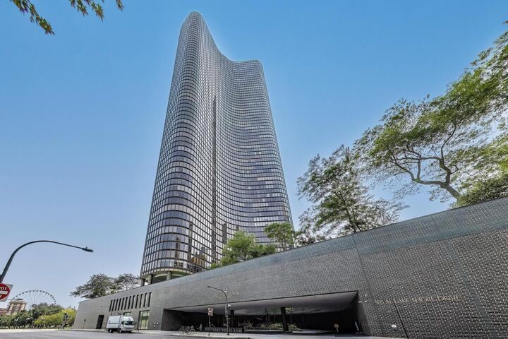Property Photo:  505 N Lake Shore Drive 6206  IL 60611 