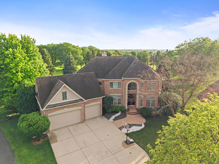 Property Photo:  632 Philip Drive  IL 60103 