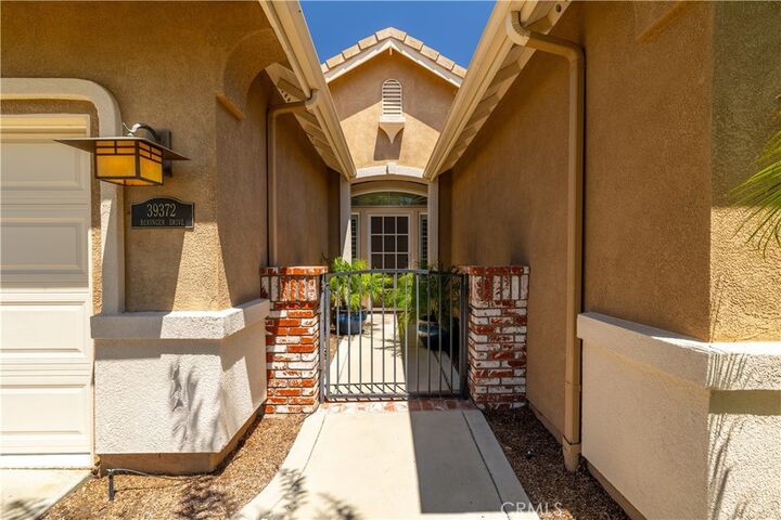 Property Photo: 39372 Beringer Drive CA 92563