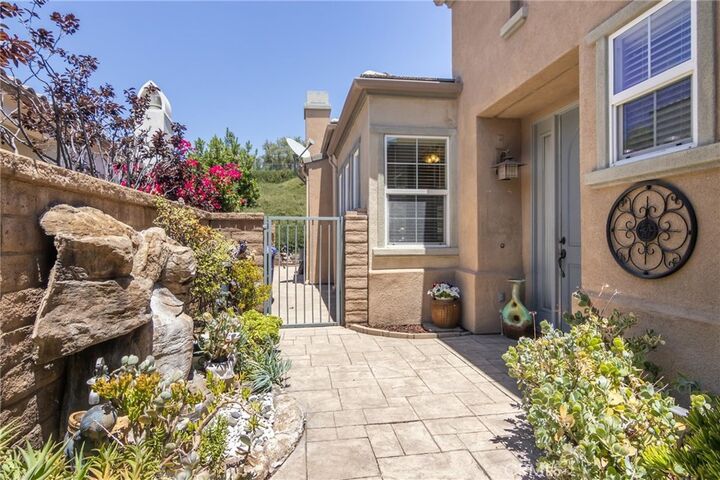 Property Photo:  23740 Spruce Meadow Court  CA 91354 