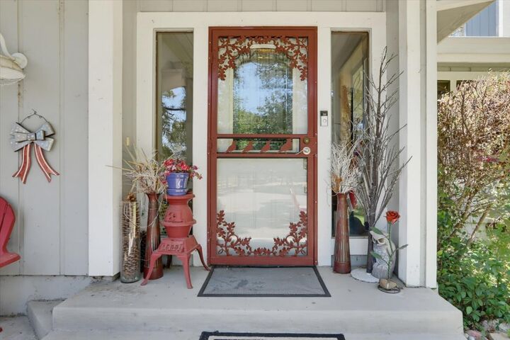 Property Photo:  18310 Gray Oak Drive  CA 95975 