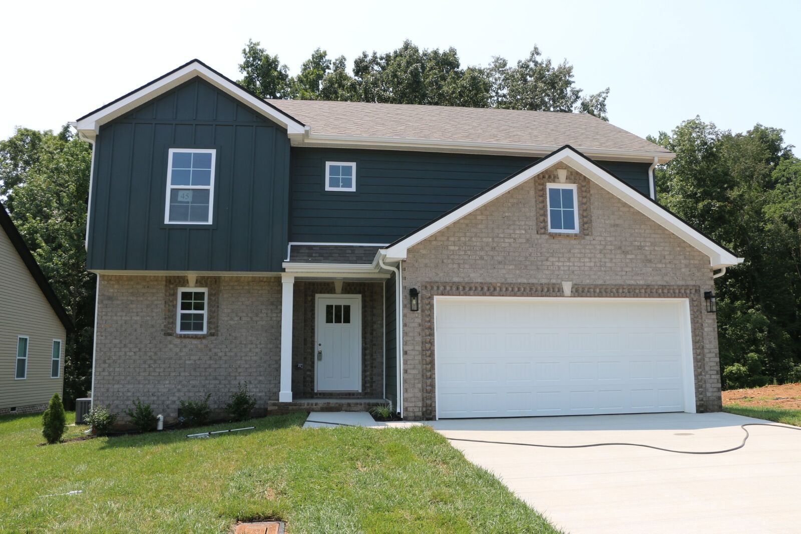 Property Photo:  594 Willow Park Dr  TN 37043 