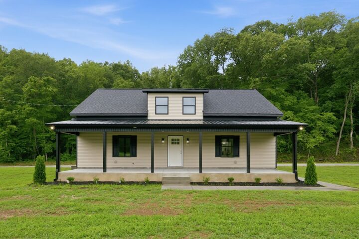 Property Photo:  2750 New Dry Hollow Rd  TN 37051 