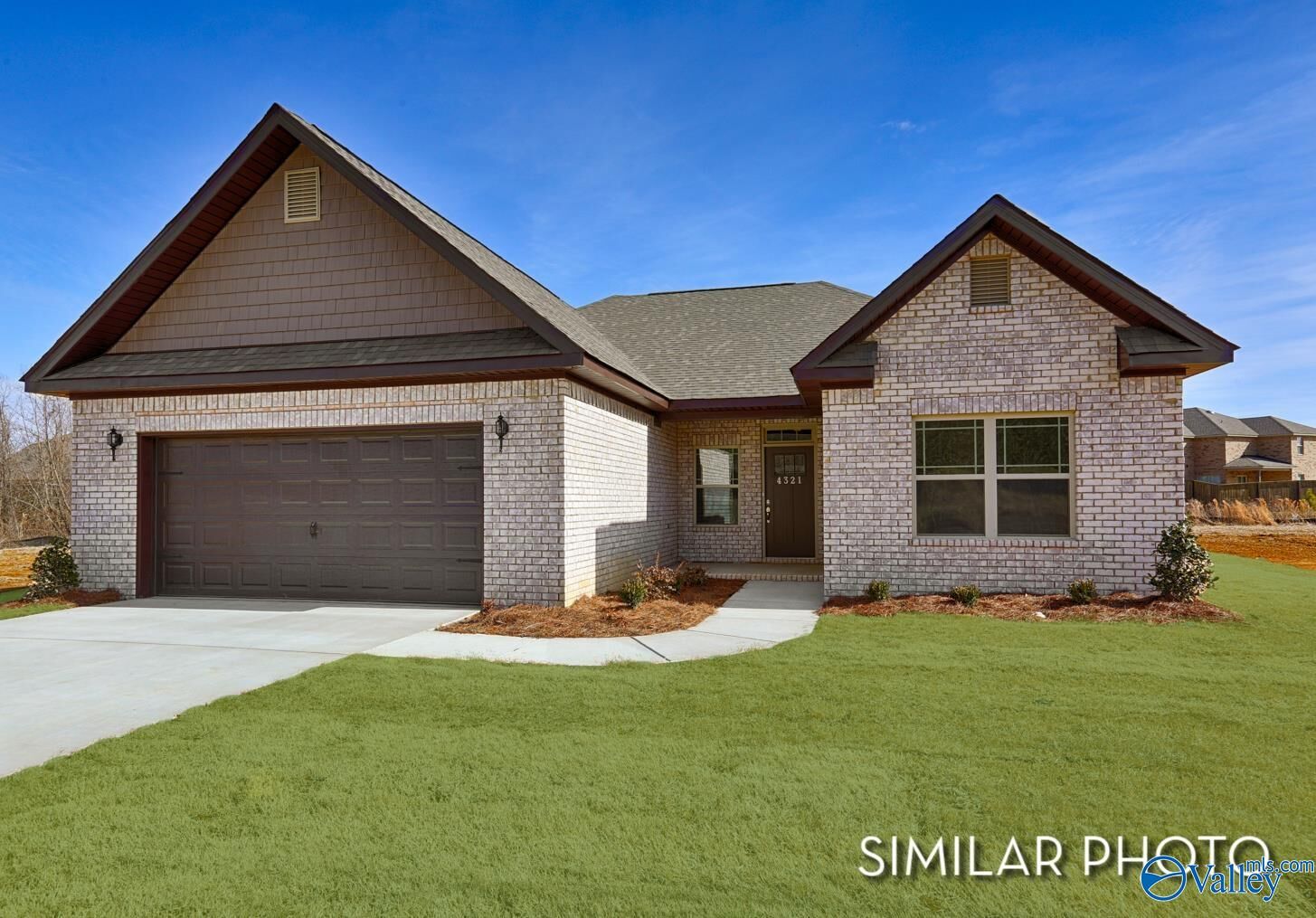 Property Photo:  144 Flintridge Drive  AL 35749 
