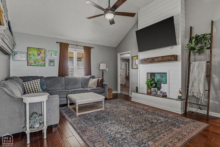 Property Photo: 5057 E County Road 132 AR 72315
