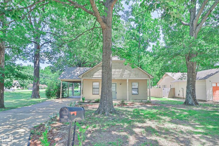 Property Photo: 2300 Biltmore Cove AR 72404