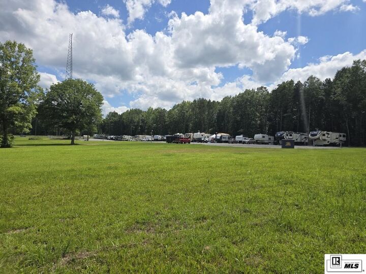 Property Photo: 514 W Highway 82 AR 71646