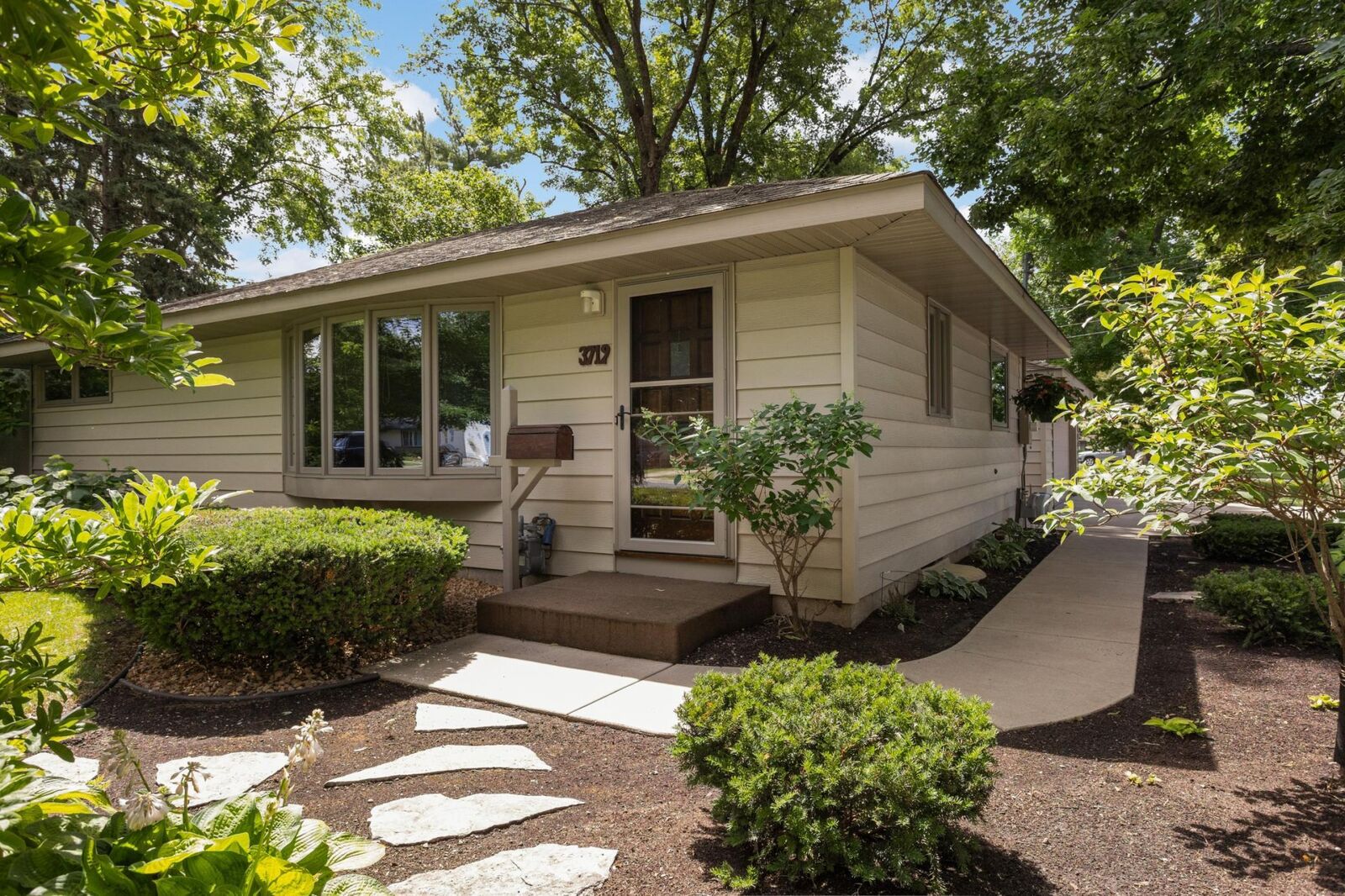 Property Photo:  3719 Baillif Place  MN 55431 