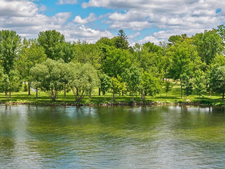 Property Photo:  1365 Bracketts Point Road  MN 55391 