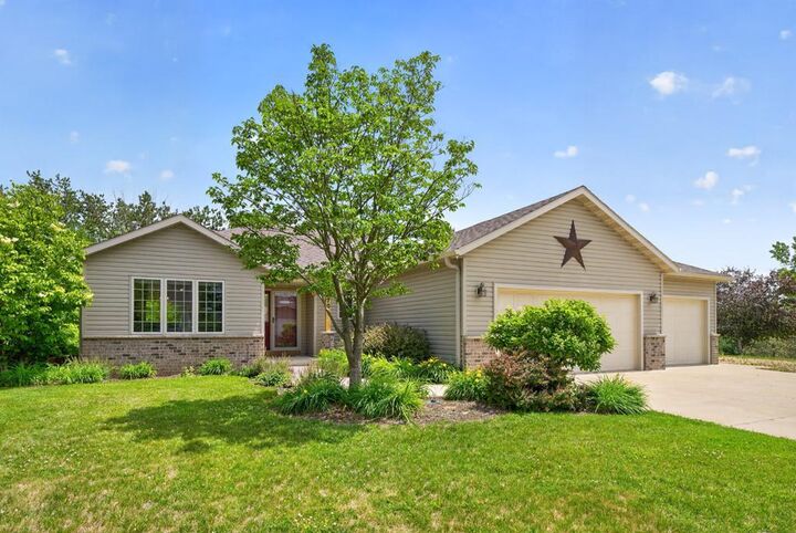 Property Photo:  470 Christina Court  MN 55991 