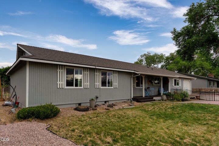 Property Photo:  2284 NW 13th Street  OR 97756 