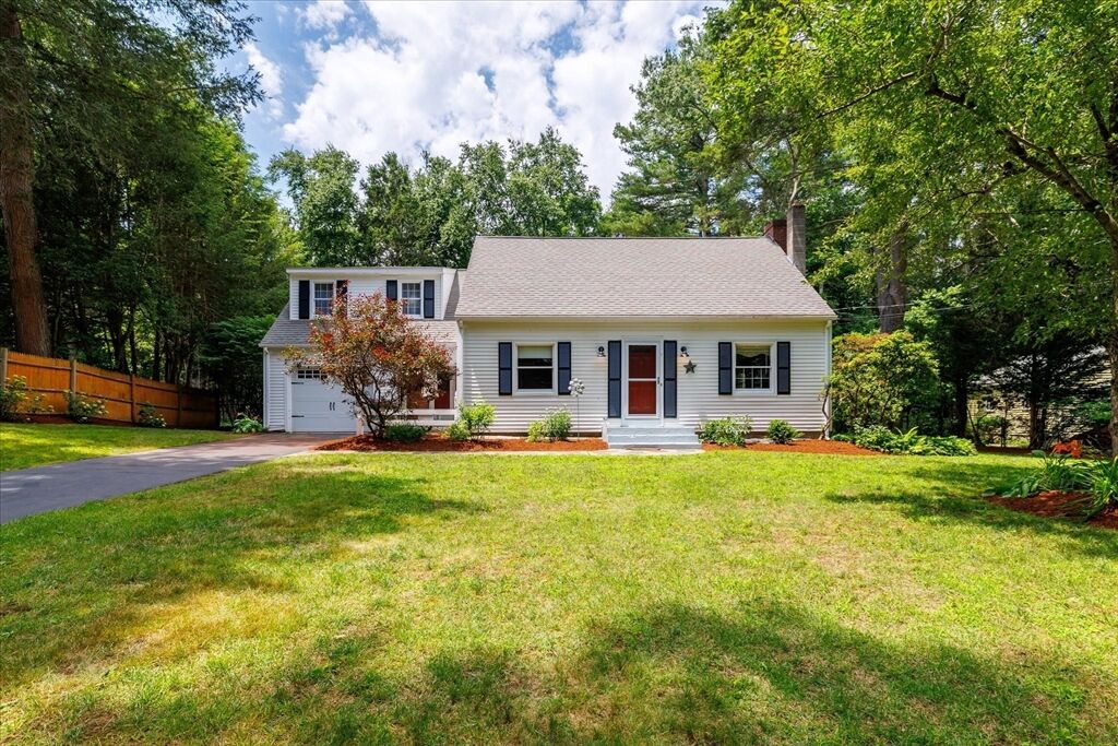 Property Photo:  11 Foster St  MA 01540 