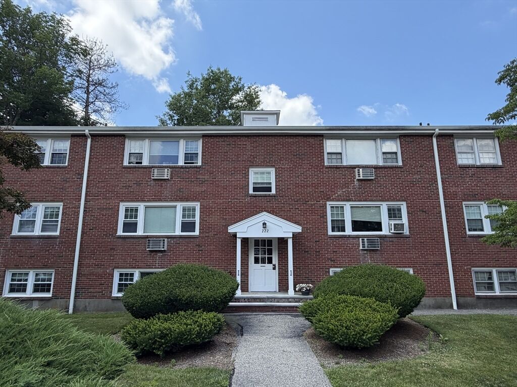 Property Photo:  222 School St 4  MA 02081 