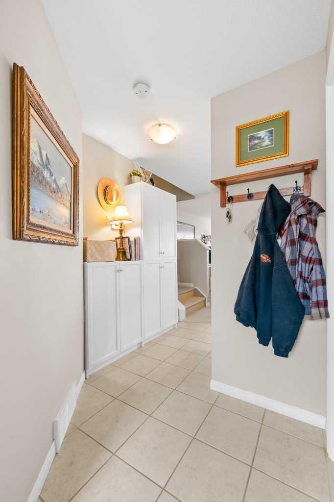 Property Photo: 45 N Railway Street 207 AB T1S 1J3