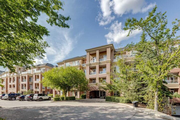 Property Photo: 10 Hemlock Crescent SW 303 AB T3C 2Z1
