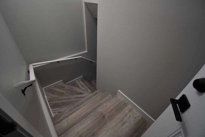 Property Photo:  2005 61 Avenue B  AB T9V 3R2 