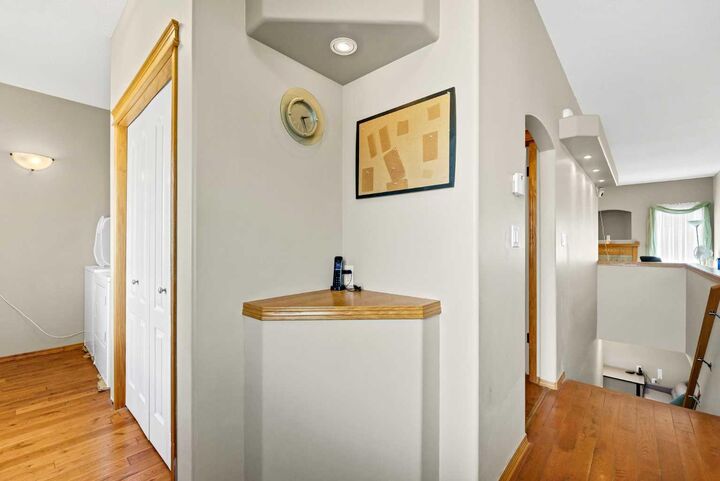 Property Photo: 305 5 Avenue SW AB T0J 2P2