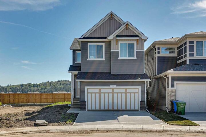 Property Photo: 39 Creekstone Green SW AB T2X 6H6