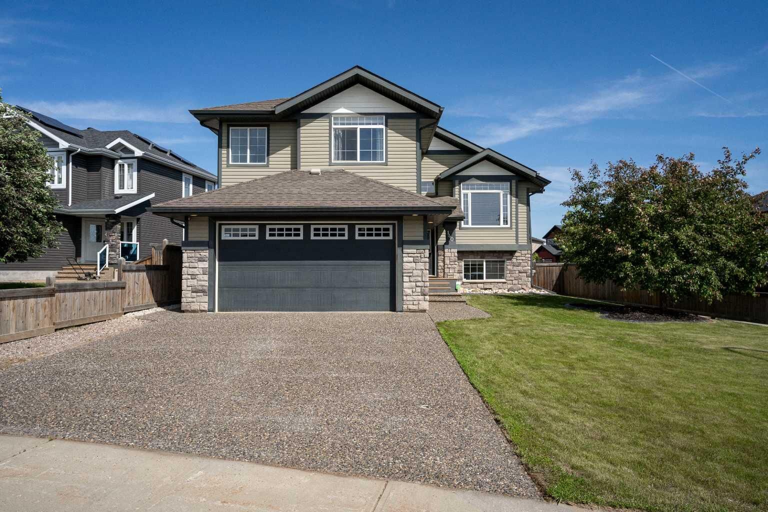 Property Photo:  140 Heibert Bay  AB T9K 2X2 