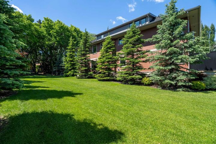 Property Photo: 718 Riverdale Avenue SW AB T2S 0Y3