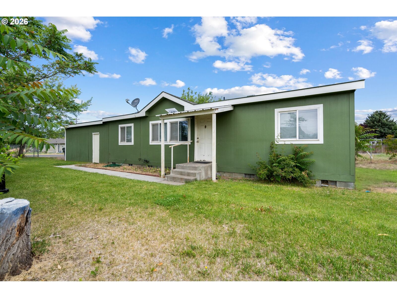 Property Photo:  315 SE Third St  OR 97844 