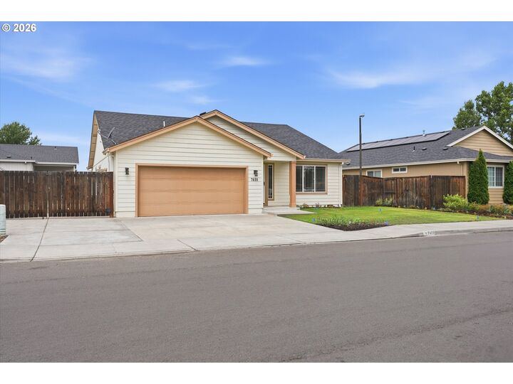 Property Photo:  7410 Desert View Dr  OR 97503 