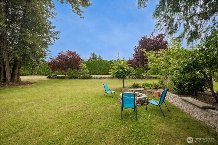 Property Photo: 13318 47th Avenue SE WA 98012
