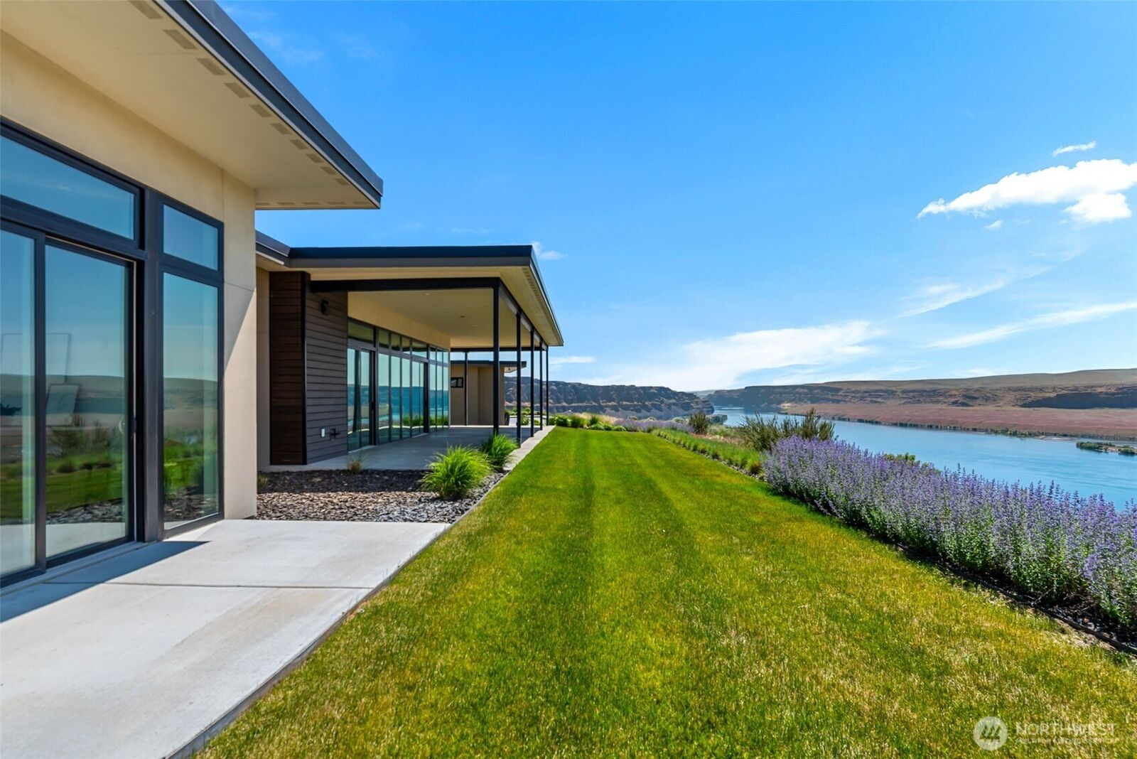 Property Photo: 9665 Ridgeview Drive NW WA 98848