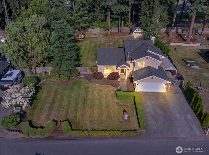 Property Photo: 11104 222nd Avenue Ct E WA 98321