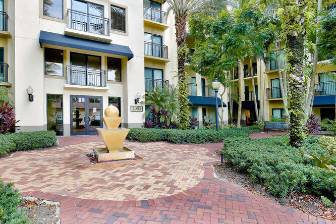 Property Photo:  4903 Midtown Lane 3114  FL 33418 