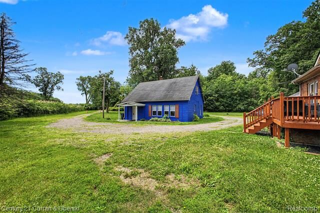 Property Photo: 24915 Saint Paul Boulevard MI 48045