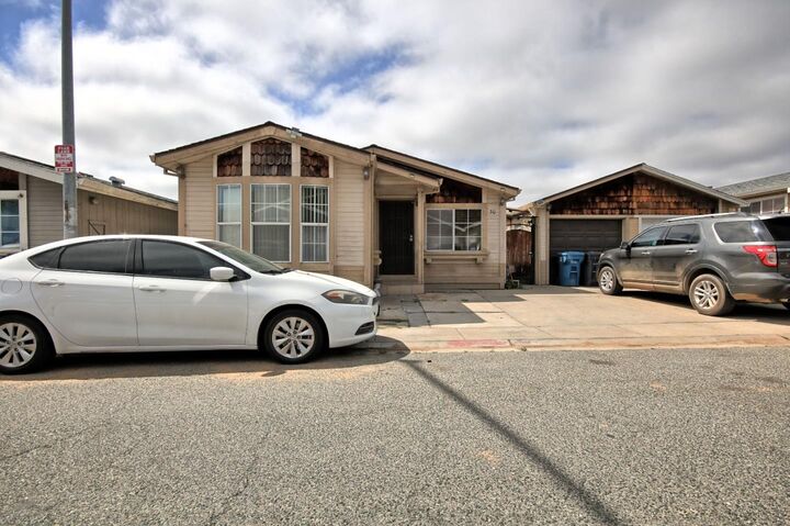 Property Photo:  704 Garner Avenue 30  CA 93905 