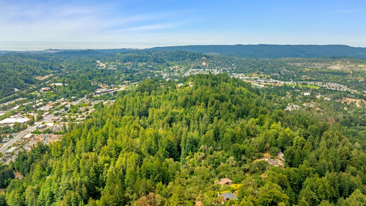 Property Photo:  27 Willis Road  CA 95066 